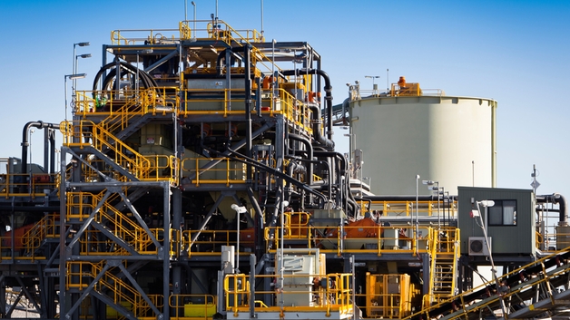 Verwerkingsinstallatie bij lithiummijn