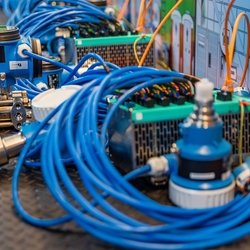 Ethernet-APL-Lasttestaufbau bei Endress+Hauser in Reinach, Schweiz, mit mehr als 240 Geräten.