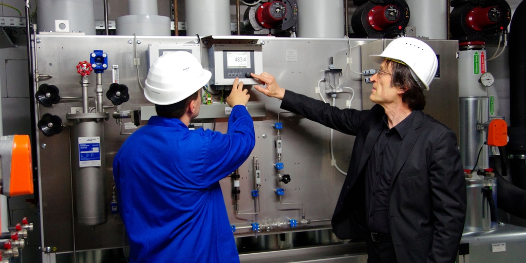 Redox sensoren en transmitters voor alle industrieën Redox sensoren en transmitters voor alle industrieën