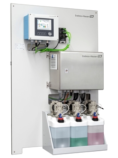 Liquiline Control CDC90 reinigt, valideert en justeert automatisch uw pH- en ORP-sensoren.