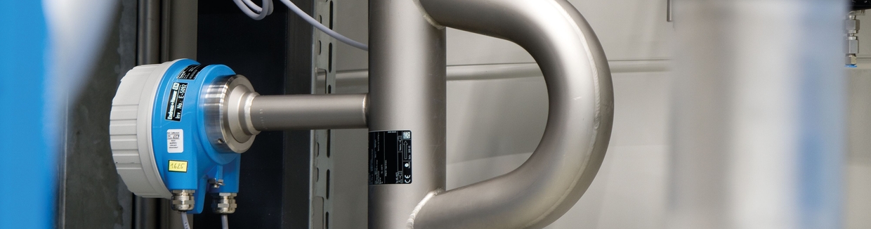 Chemische laad- en losskids van Endress+Hauser voor het laden en lossen van vloeistoffen