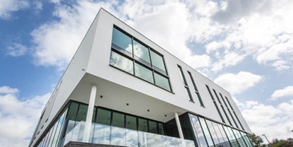 Déménagement dans de nouveaux bureaux à la pointe de la technologie au cœur de la Belgique