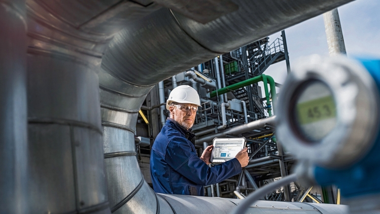 Industrial Internet of Things applications are entering the area of process engineering.