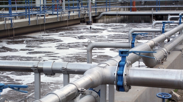 Bassins d'aération dans une station d'épuration des eaux usées