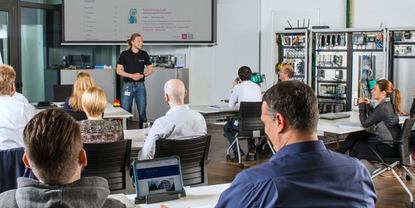 Participants à une formation Endress+Hauser.