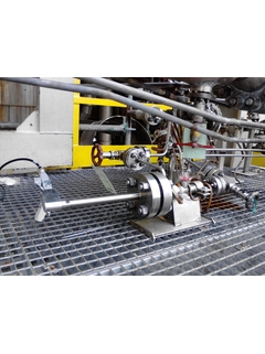 Productafbeelding geflenste Raman Rxn-40 sonde, geïnstalleerd in een installatie