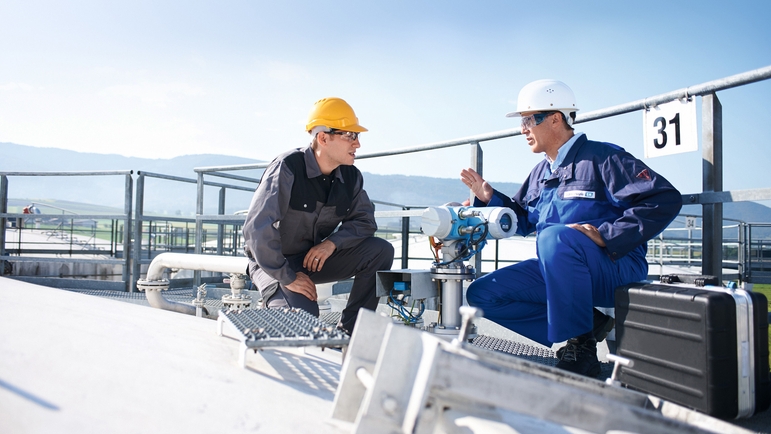 Tank gauging dans une usine chimique