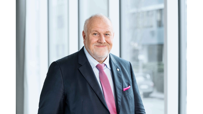 Matthias Altendorf a été le premier CEO non familial à succéder au Dr Klaus Endress.