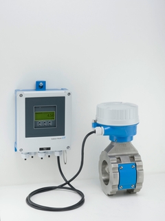 Afbeelding van meter van het totale vastestofgehalte Proline Teqwave MW 500 met transmitter op afstand