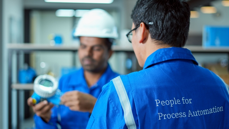 Service team at Endress+Hauser Qatar office